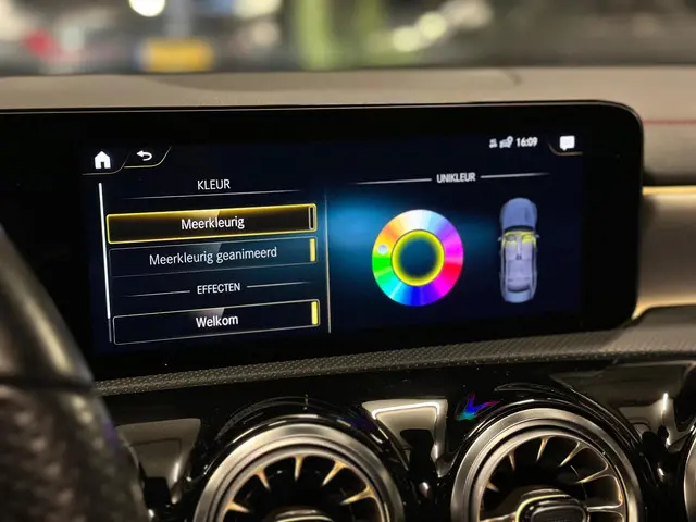 Mercedes-Benz CLA 180 AMG|PANO|SFEER|BOMVOL! 2022 Benzine 13