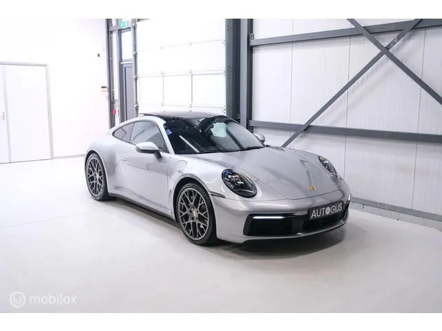 Porsche 911 3.0 Carrera 2020 Benzine 40