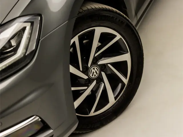 Volkswagen Golf 1.5 TSI Sportline 2018 Benzine 17