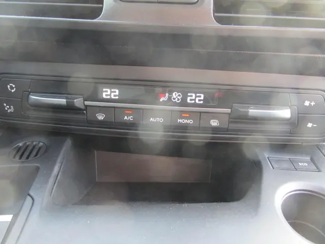 Citroën Berlingo 1.5 HDI automaat 2020 Diesel 11