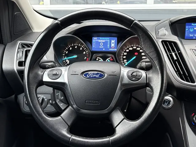 Ford Kuga 1.5 Titanium 2015 Benzine 13