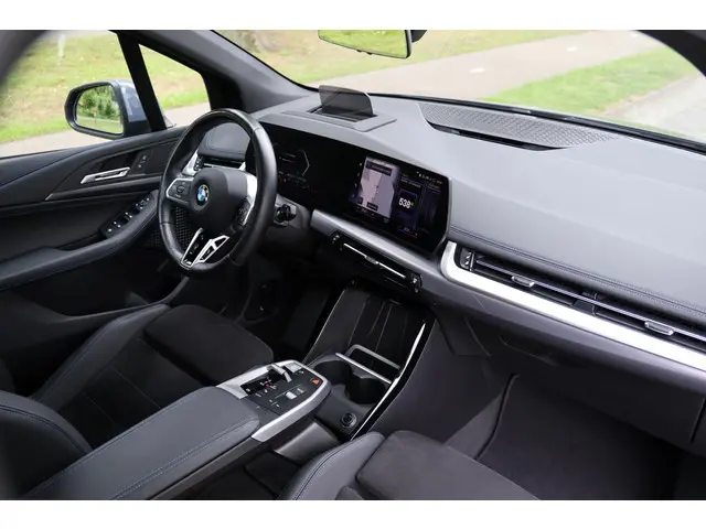 BMW 2 Serie Active Tourer 218i 2023 Benzine 18