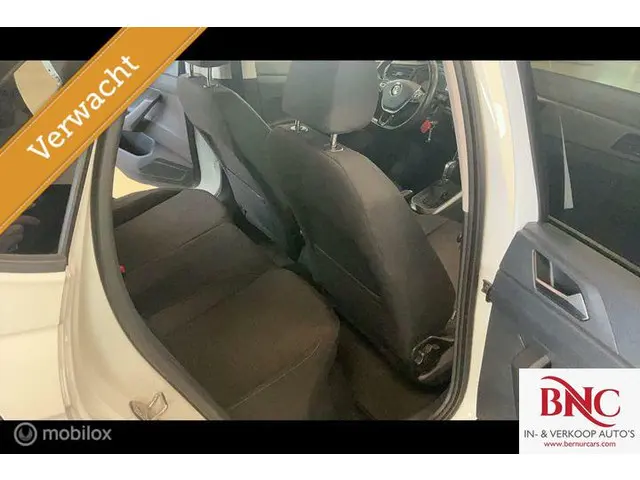 Volkswagen Polo 1.0 TSI Comfortline AUT. 2019 Benzine 8
