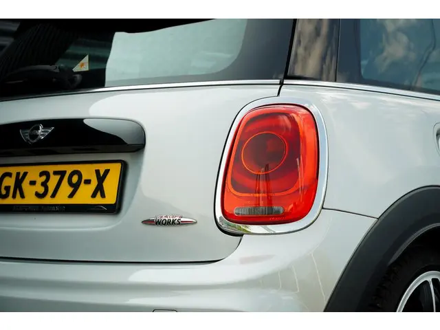 MINI Cooper Mini 2.0 John Works 2015 Benzine 43
