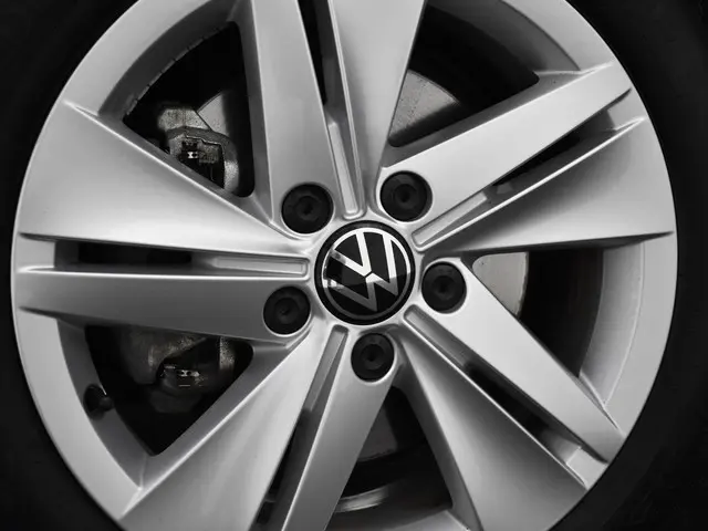 Volkswagen Golf Variant 1.0 Tsi 110pk Life 2023 Benzine 36