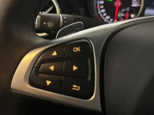 Mercedes-Benz CLA 200 Prestige 2018 Benzine 8