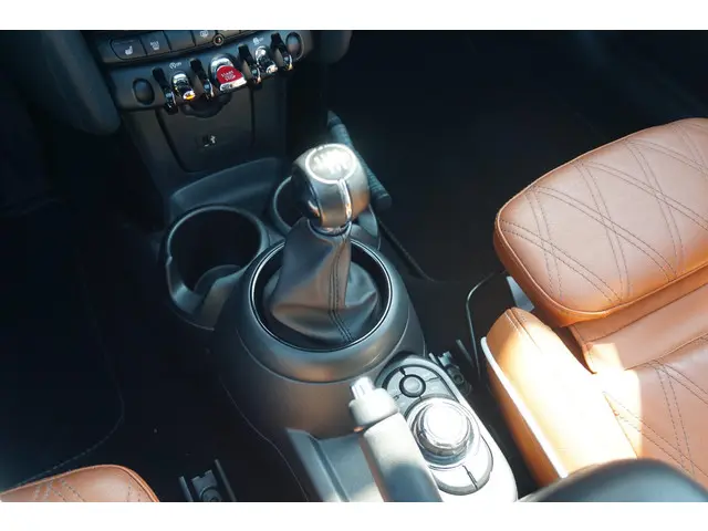 MINI 3-Deurs Cooper 2018 Benzine 14