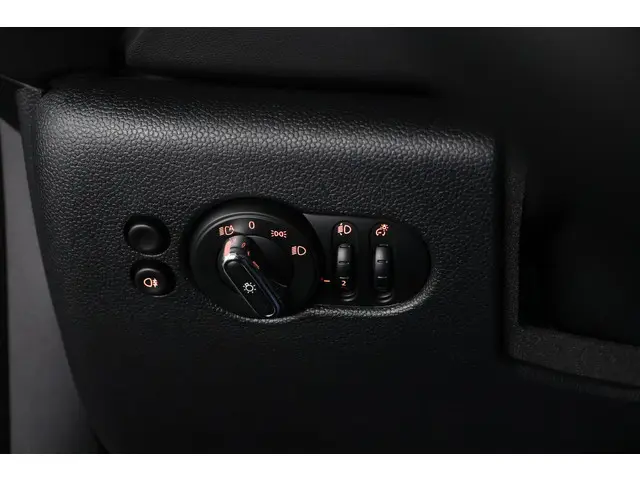 MINI Electric Cooper MINI Yours 33 kWh 2023 Elektrisch 24