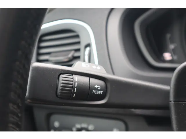 Volvo V40 Cross Country 1.5 T3 Momentum 2015 Benzine 15