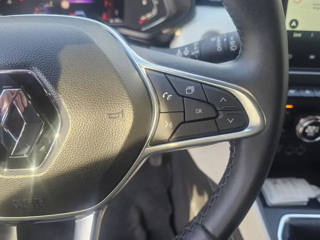 Renault Clio 1.0 TCe 90 Techno Camera/Pdc 2022 Benzine 17