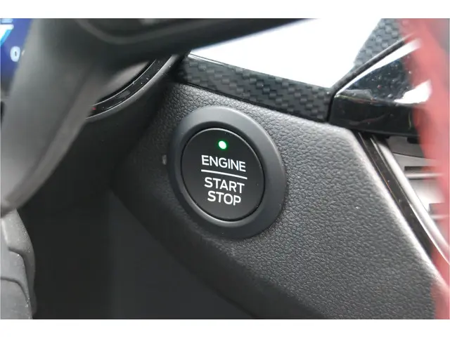 Ford Kuga 2.5 PHEV ST-Line X 225PK 2022 Hybride Benzine 26