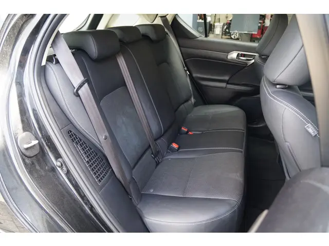 Lexus CT 200h Luxury Line 2018 Hybride Benzine 7