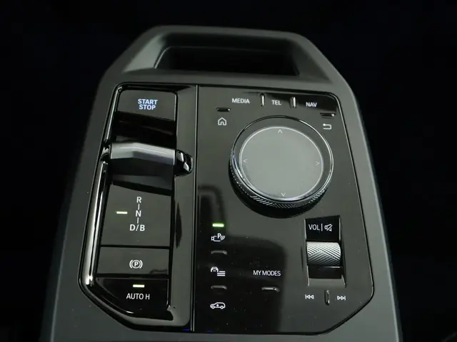 BMW iX xDrive40 2025 Elektrisch 20