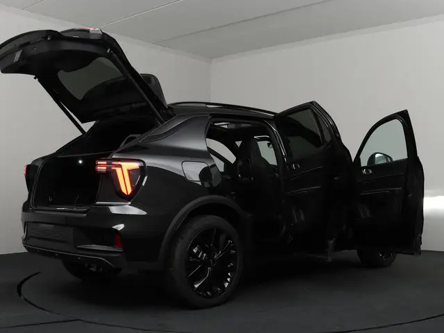 Lynk & Co 01 1.5 More 2025 Hybride Benzine 42