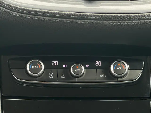 Opel Grandland X 1.2 Turbo Innovation 2019 Benzine 17