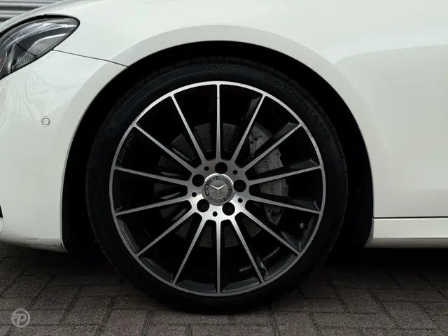 Mercedes-Benz E-Klasse 220 d Prestige Plus 2016 Diesel 33