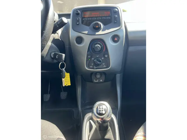 Citroën C1 1.0 e-VTi Shine 2015 Benzine 11