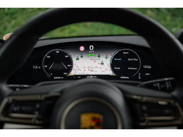 Porsche Taycan Performance 2021 Elektrisch 14