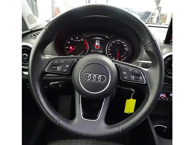 Audi A3 Limousine 35 TFSI Advance Sport 2020 Benzine 36