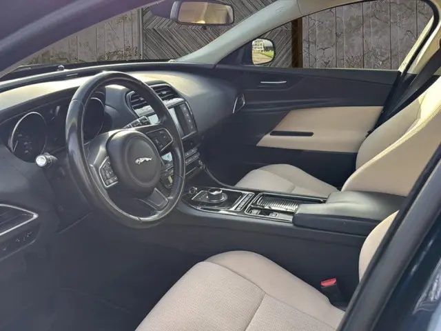 Jaguar XE 2.0 D Prestige Pro Edition 2018 Diesel 9