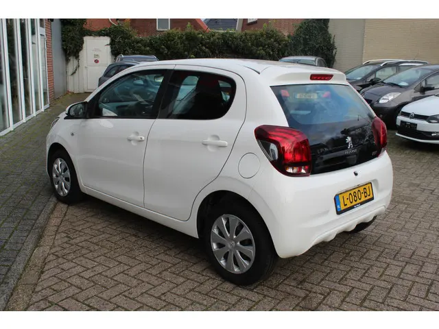 Peugeot 108 1.0 e-VTi Active//Camera//Carplay!! 2021 Benzine 23