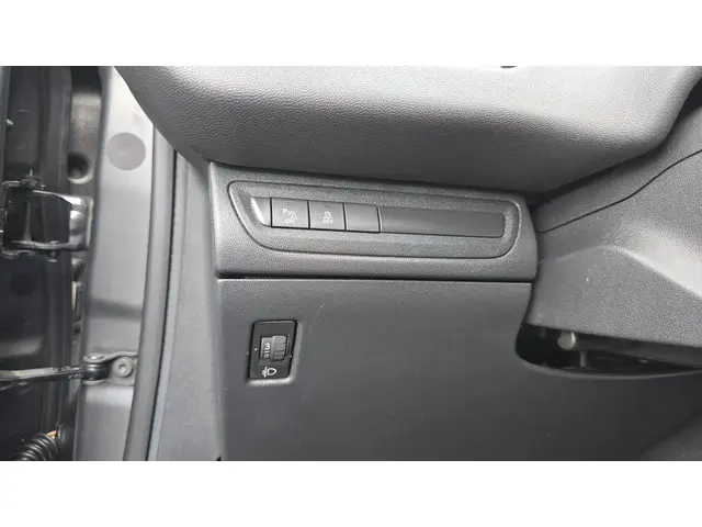 Peugeot 208 1.2 VTi Urban Soul 2013 Benzine 14