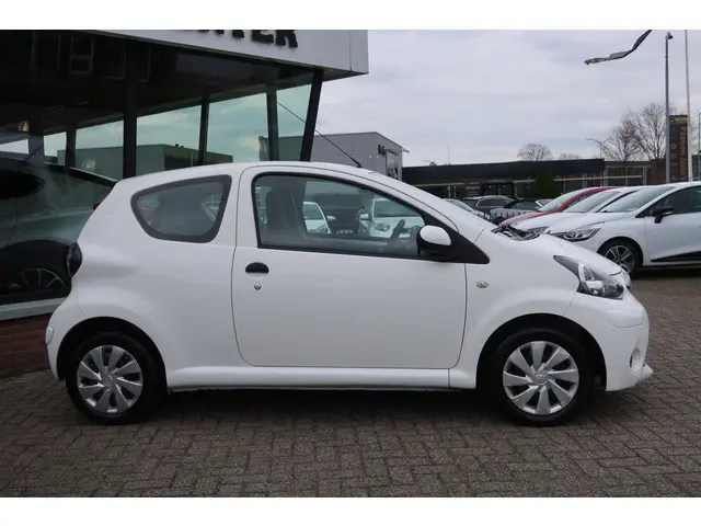 Toyota Aygo 1.0 VVT-i Access 2013 Benzine 7