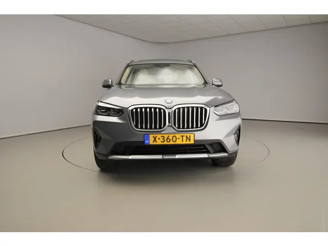 BMW X3 xDrive30e 2024 Hybride Benzine 5