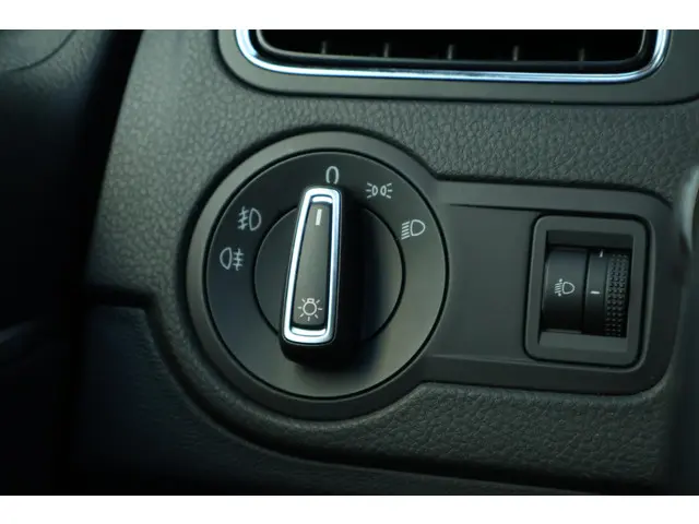 Volkswagen Polo 1.2 TSI Comfortline 2015 Benzine 16