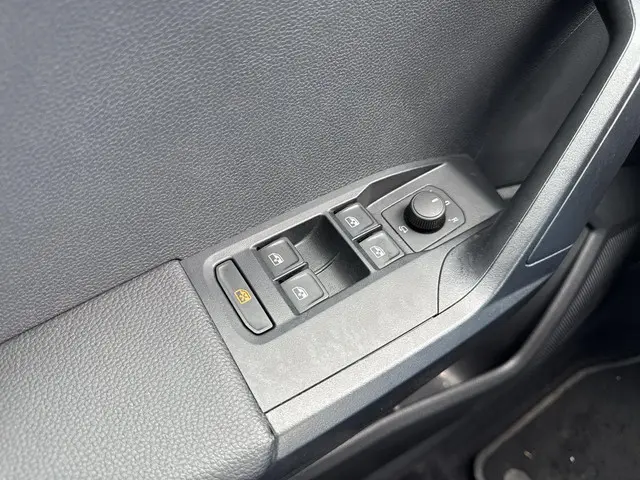 SEAT Arona 1.0 TSI Style 2024 Benzine 21