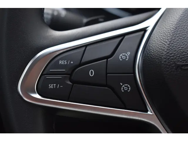 Renault Captur TCe 140 EDC Techno 2024 Benzine 20