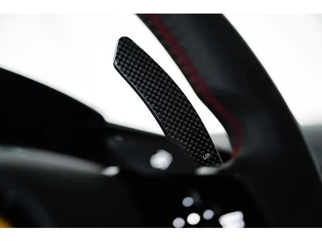 Ferrari 12Cilindri V12 2025 Benzine 45