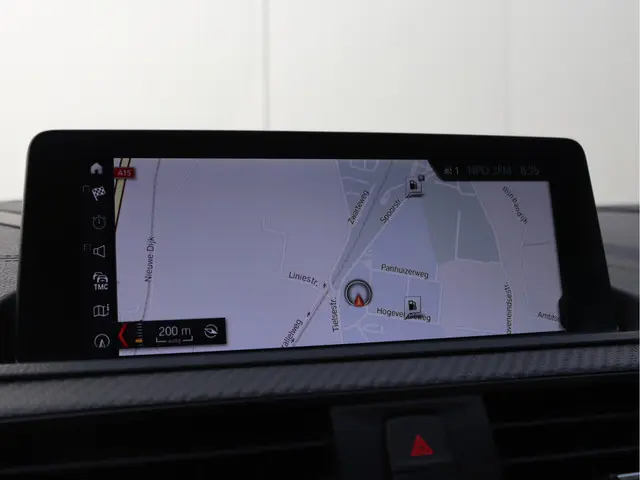 BMW 2 Serie Cabrio 220i High Executive 2021 Benzine 37