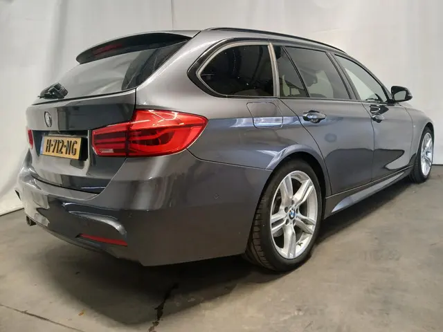 BMW 3 Serie 318i - Leer - Clima - Inbraak Schade 2019 Benzine 6