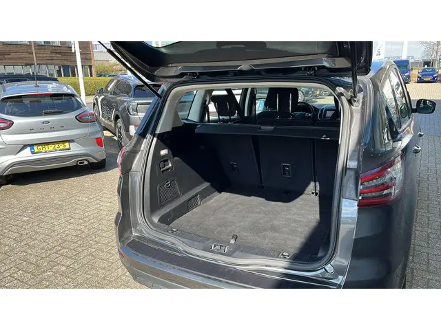 Ford S-Max 2.5 Hybride Connected 2022 Hybride Benzine 8