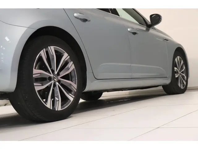 Renault Talisman 1.3 TCe Business Intens 2022 Benzine 17