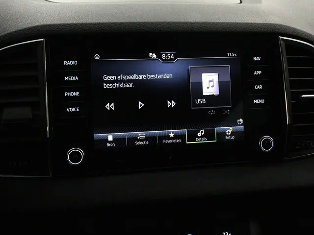 Škoda Karoq 1.5 TSI 150pk DSG Ambition 2024 Benzine 22