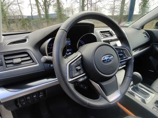 Subaru Outback 2.5i Premium 2018 Benzine 11