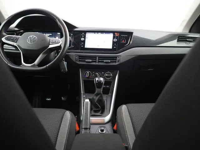 Volkswagen Polo 1.0TSI/95PK Life 2022 Benzine 4