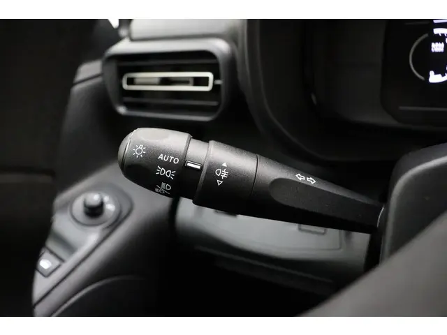 Opel Combo 1.5 BlueHDi 100 S&S L1 2024 Diesel 13