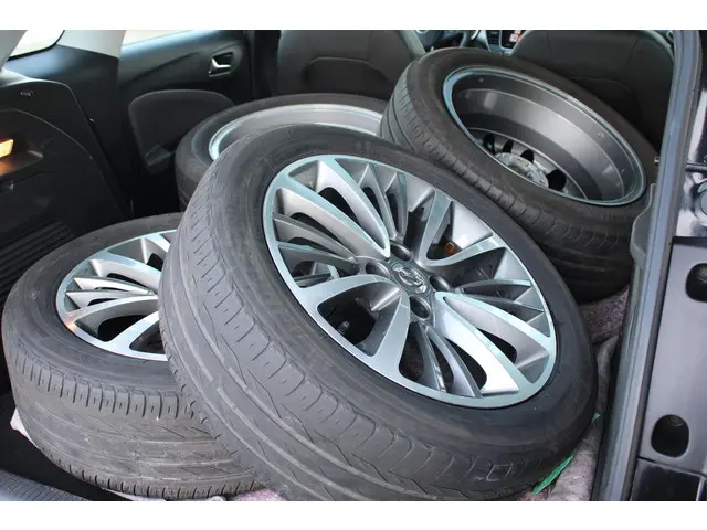 Opel Crossland X 1.2 Turbo Innovation 2017 Benzine 32