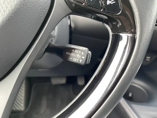 Toyota C-HR 1.8 Hybrid Active 2022 Hybride Benzine 16