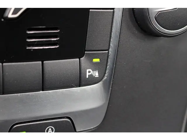 Volvo V40 2.0 T2 Momentum 2018 Benzine 20