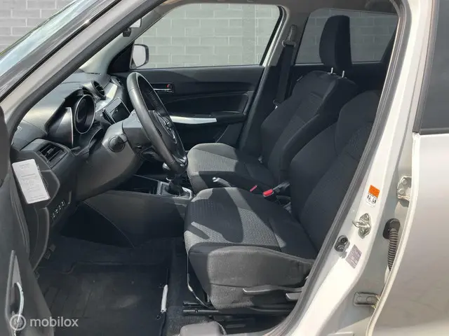 Suzuki Swift 1.2 Stijl Smart Hybrid 2020 Benzine 8
