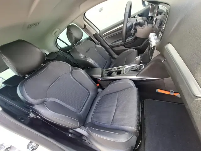 Renault Mégane 1.3 TCe 140 EDC Intens 2022 Benzine 30