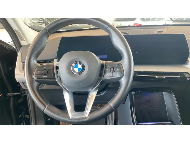 BMW X1 sDrive18i 2023 Benzine 17