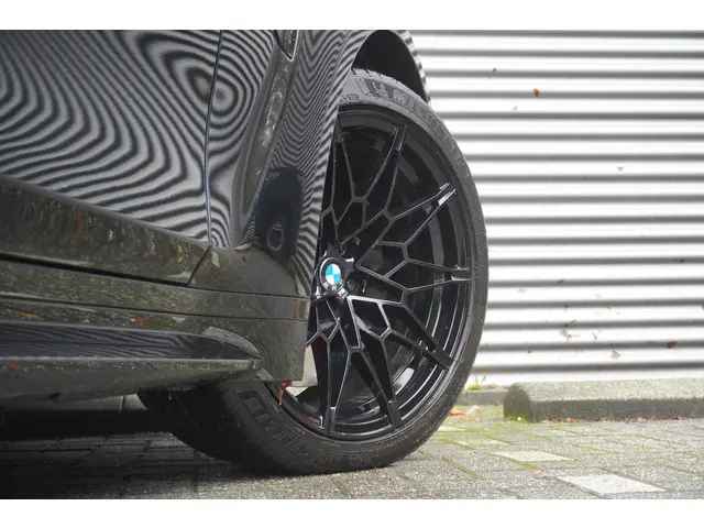 BMW M3 3 Serie xDrive Competition 2025 Benzine 26