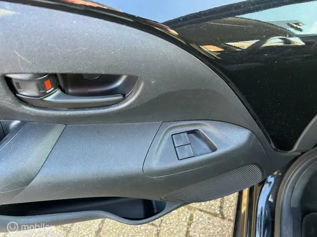 Peugeot 108 1.0 e-VTi Allure 20-12-2021 ! 2021 Benzine 13