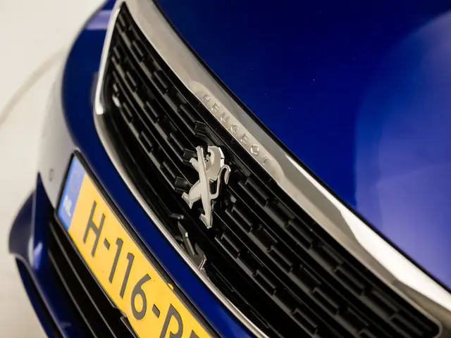 Peugeot 308 SW 1.2 PureTech Sport 2020 Benzine 32