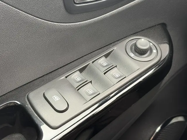 Renault Captur 1.2 TCe Xmod 2016 Benzine 28